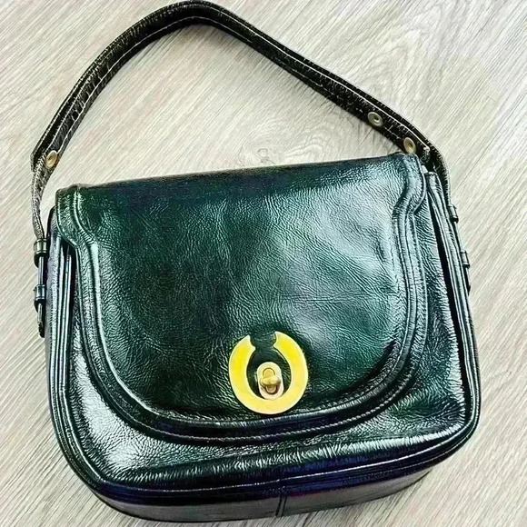 VINTAGE BLACK PATENT GLOSSY LEATHER  SHOULDER BAG - Picture 1 of 14